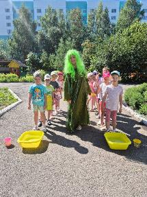 Летние игры с водой